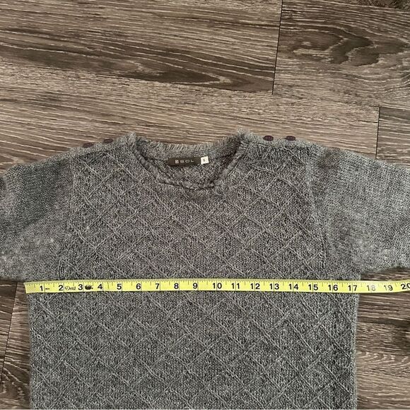 Sol Alpaca Sweater - Picture 9 of 10